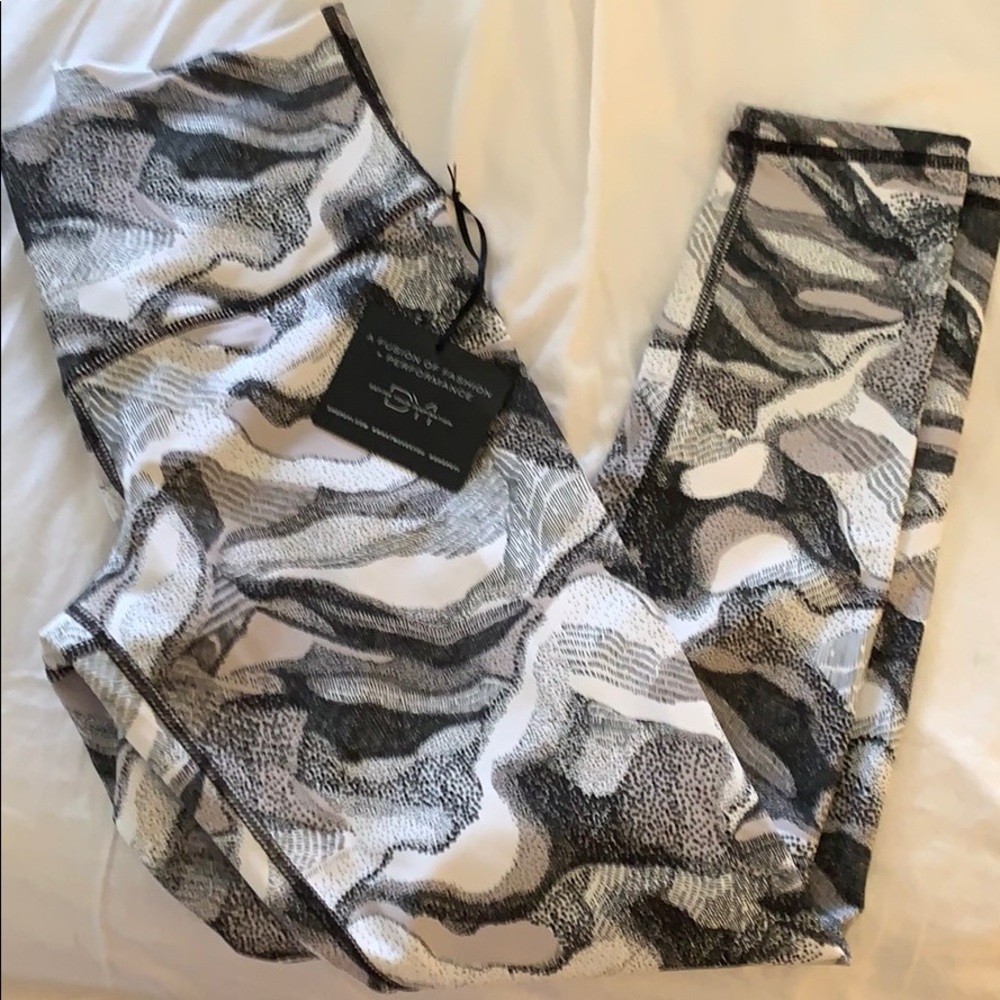 DYI Activewear leggings